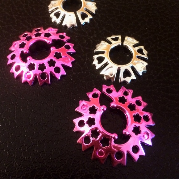 Plastic Nipple Jewellery - Picture 1 of 1